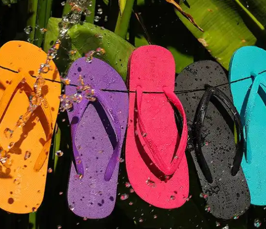 Here's the secret to keeping flip-flops from falling off